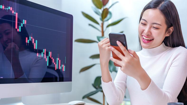 五天暴涨900点,人民币汇率新春狂飙